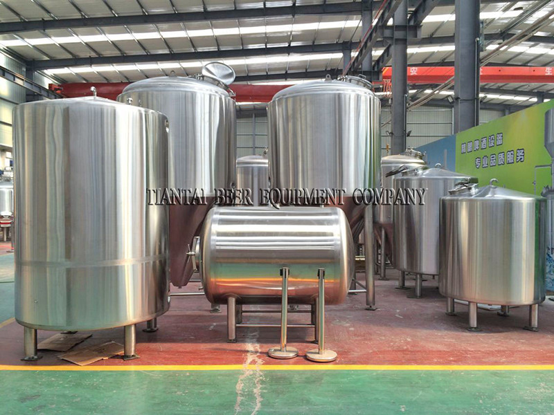 <b>500L horizontal type brite beer tank</b>